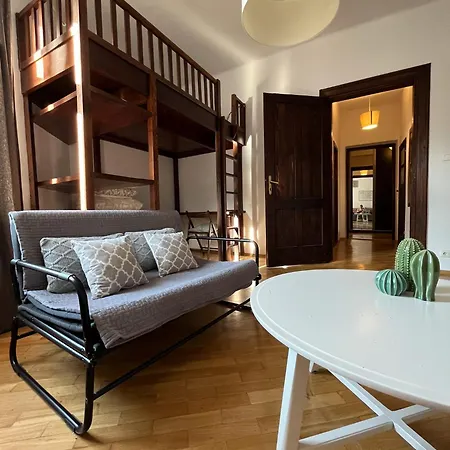 Blich Street Apartmán